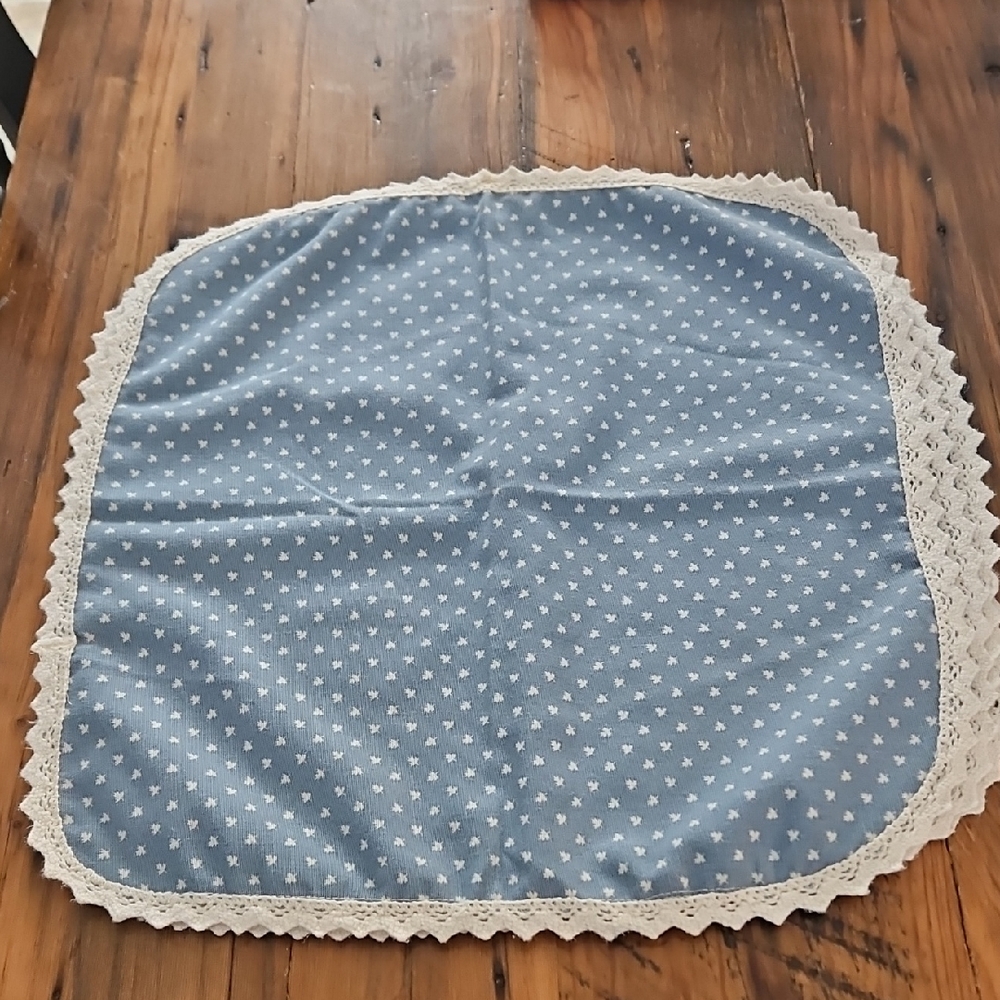 Hand Crafted Vintage Set Of 4 Blue and White Placemats 16 Inch Square